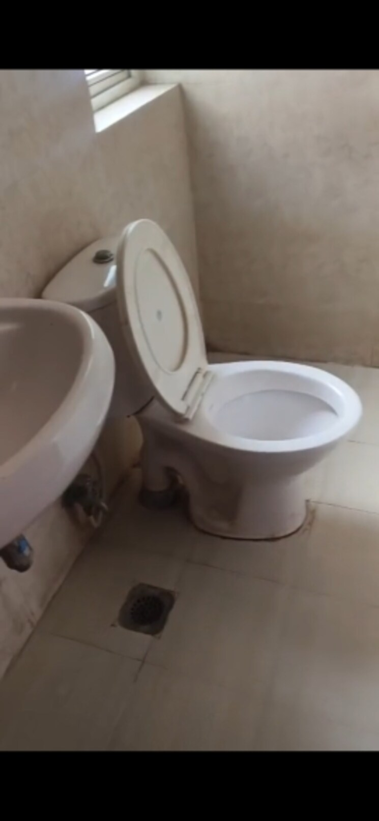 Bathroom, bptp-park-elite-premium 3 Bedroom 810 Sq.Ft. Apartment In Sector 84 Faridabad 9046105