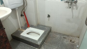 Bathroom in 2 BHK Builder Floor at Vaishali Sector 2 – for Rent