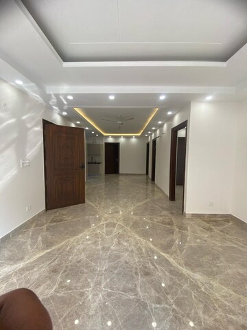 Room in 3 BHK Builder Floor at Sector 21d – for Sale