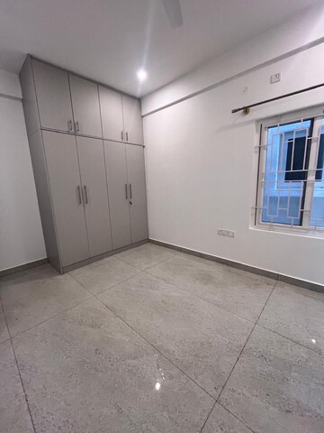 Room in 2 BHK Builder Floor at Koramangala – for Rent