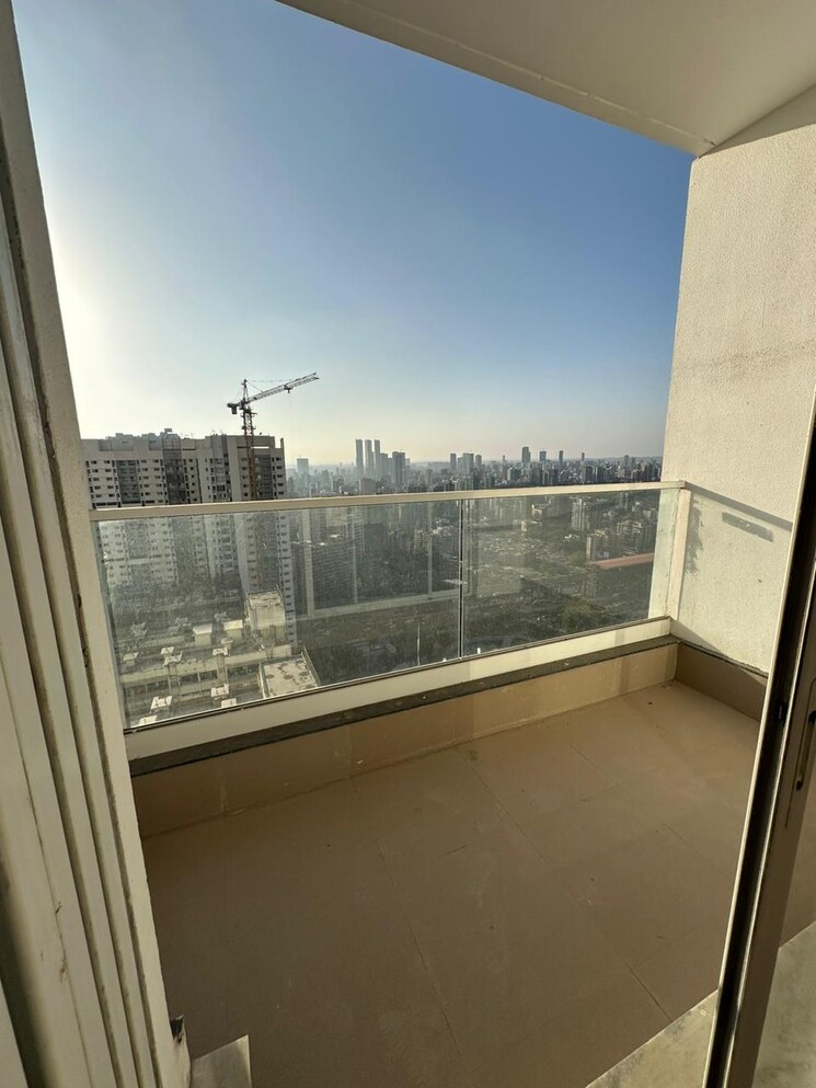 Balcony, omkar-alta-monte 3.5 Bedroom 2566 Sq.Ft. Apartment In Malad East Mumbai 9046214