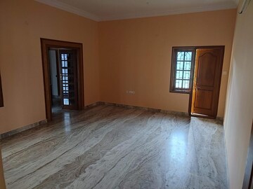 Room in 3 BHK Builder Floor at Rmv 2nd Stage – for Rent