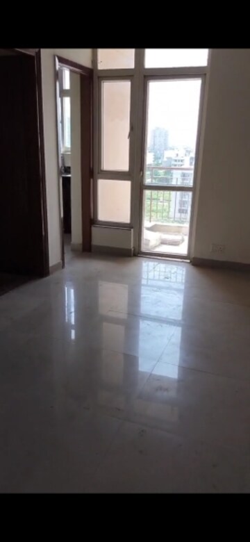Room in 3 BHK Apartment at BPTP Park Elite Premium, Sector 84 – for Rent