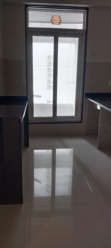 Room in 2 BHK Apartment at Dimples 73 East, Kandivali West – for Sale