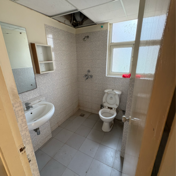 Bathroom in 4 BHK Apartment at Piedmont Taksila Heights, Sector 37c – for Rent