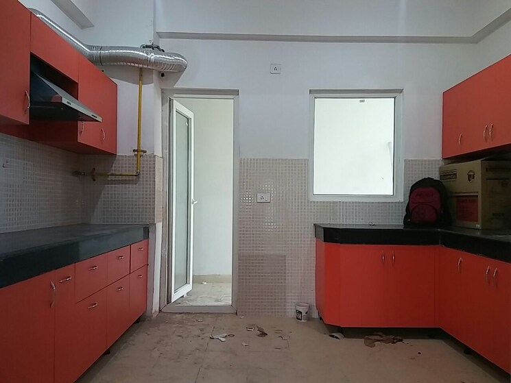 Bathroom, antriksh-golf-view 4 Bedroom 2680 Sq.Ft. Apartment In Sector 78 Noida 9046397