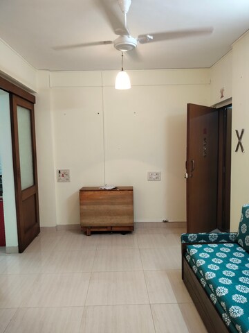 Bathroom in 1.5 BHK Apartment at Kohinoor Tower Dadar, Dadar West – for Rent