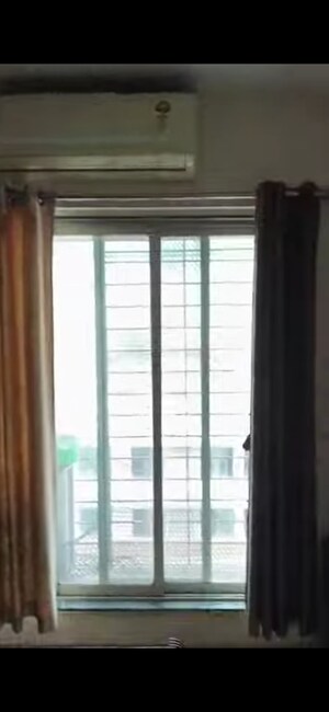 Room in 1 BHK Apartment at Mahavir Kalpavruksha, Ghodbunder Road – for Sale