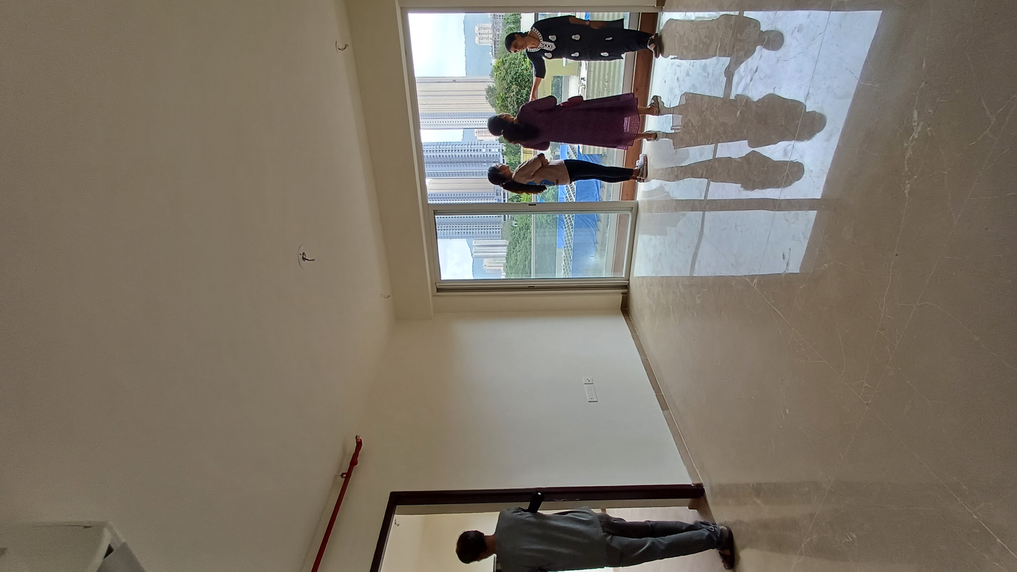 2 BHK + Extra Room Apartment For Rent in Indiabulls One Indiabulls