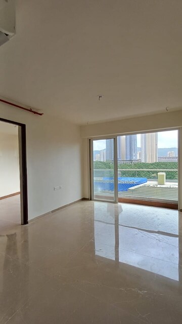 Room in 1 BHK Apartment at Indiabulls One Indiabulls, Pokhran Road No Two – for Rent