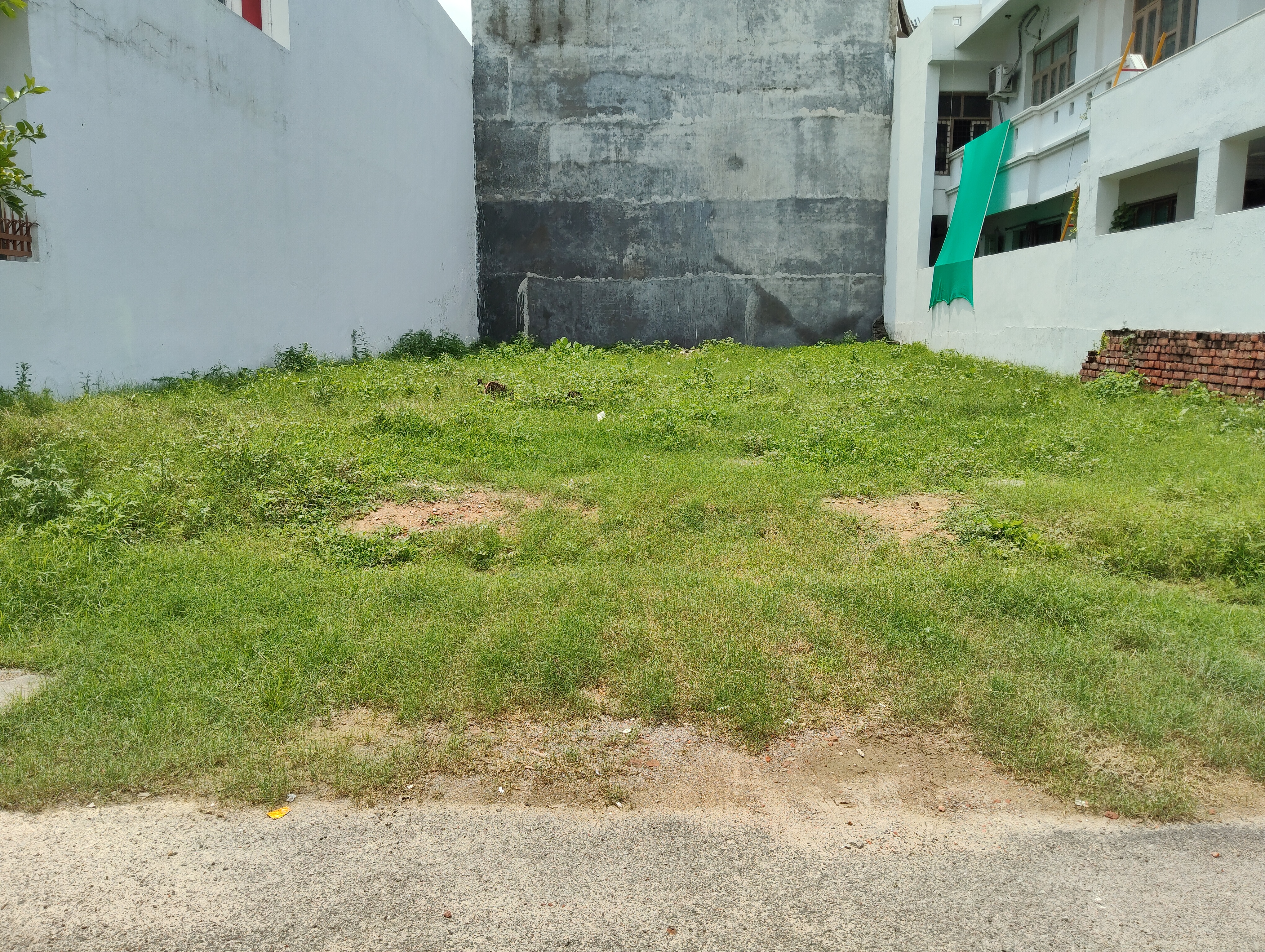 Plot For Sale in Gomti Nagar