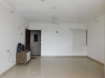 Room in 2 BHK Apartment at Gala Pride Park, Manpada – for Rent
