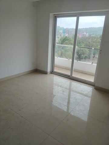 Room in 3 BHK Apartment at Gogol – for Sale
