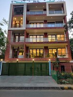 4 BHK + Servant Room 360 Sq.Yd. Builder Floor in DLF Phase IV