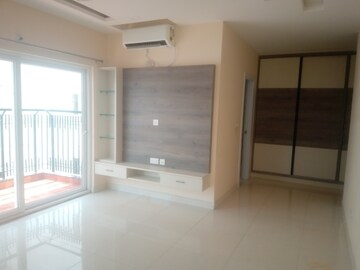 Room in 4 BHK Apartment at Prestige High Fields, Gachibowli – for Rent