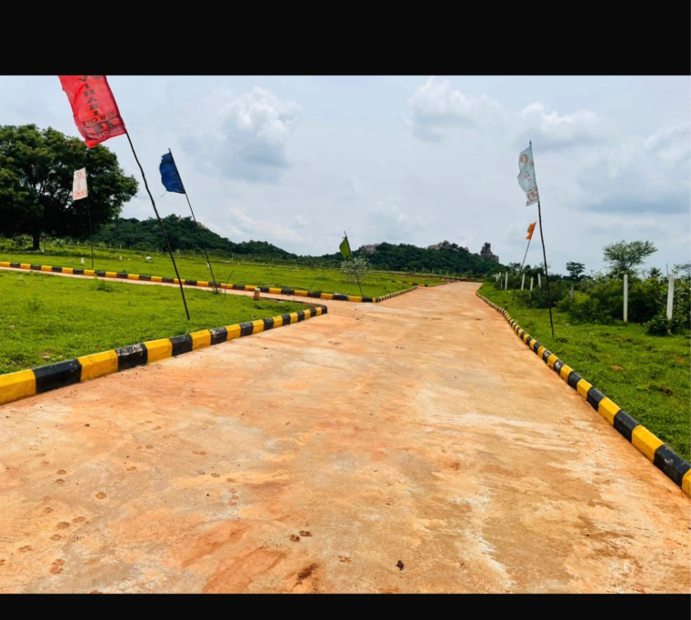 Garden, siri-mahagiri-golden-city-new  150 Sq.Yd. Plot In Yacharam Hyderabad 9046631