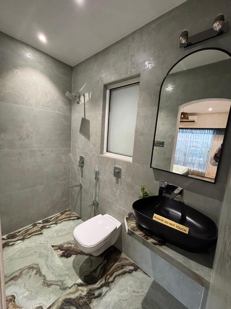 Team Area, l-t-crescent-bay-t2 2 Bedroom 788 Sq.Ft. Apartment In Parel Mumbai 9046647