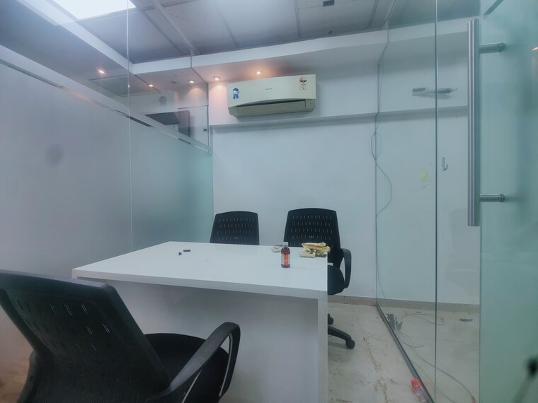 Team Area, malad west Commercial Office Space 630 Sq.Ft. In Malad West Mumbai 9046651