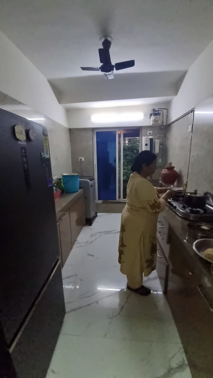 Team Area, rishabraj-sujai 2 Bedroom 731 Sq.Ft. Apartment In Malad East Mumbai 9046654