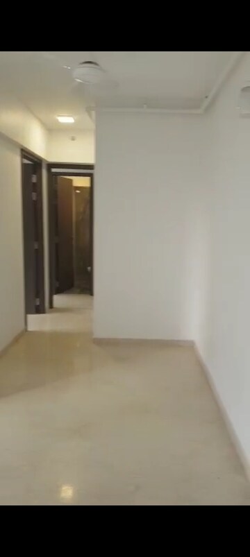Room in 2 BHK Apartment at Nikita Apartments Vakola, Vakola – for Rent