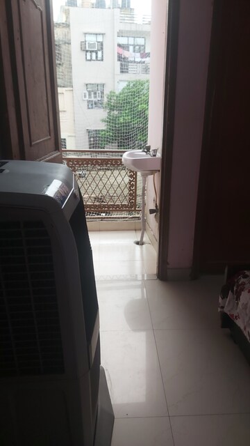 Kitchen in 1.5 BHK Builder Floor at Mayur Vihar – for Rent