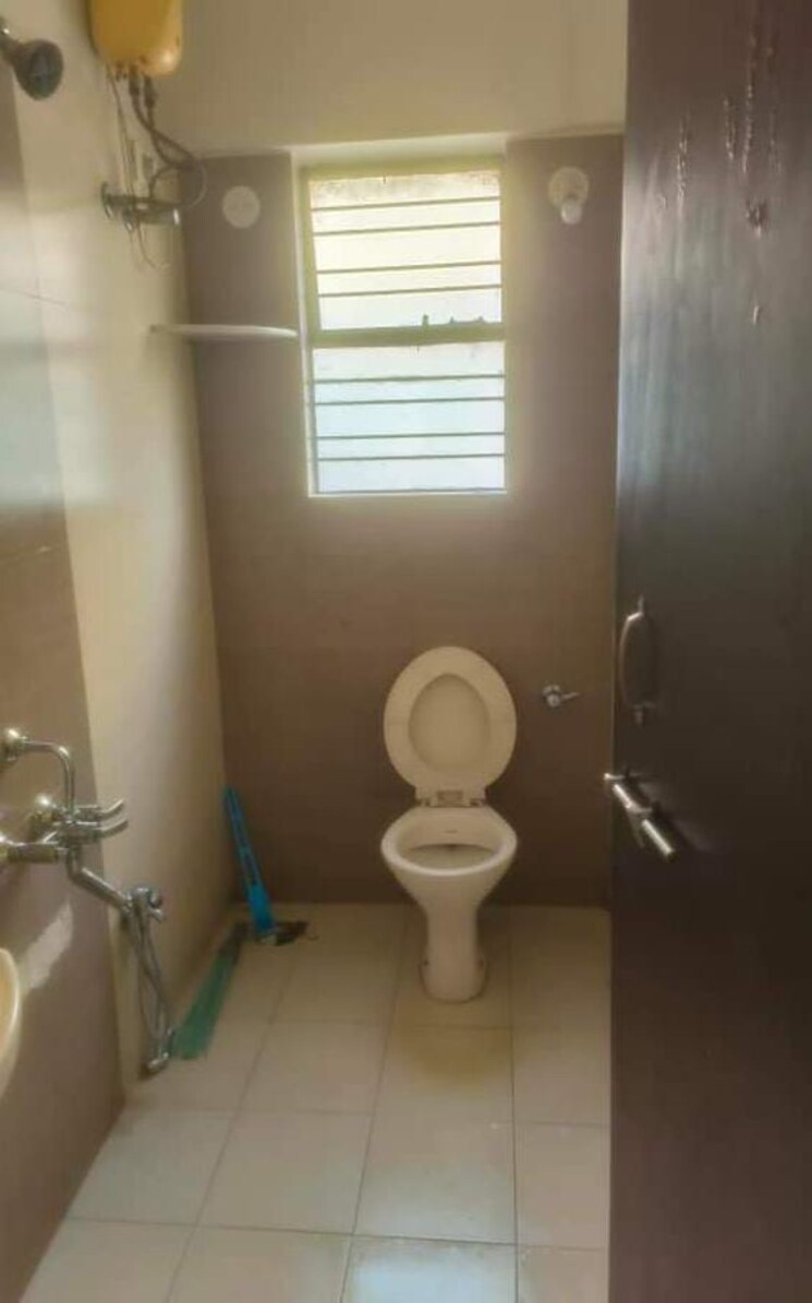 Bathroom, bhosle-garden-chs 2 Bedroom 750 Sq.Ft. Apartment In Hadapsar Pune 9046682