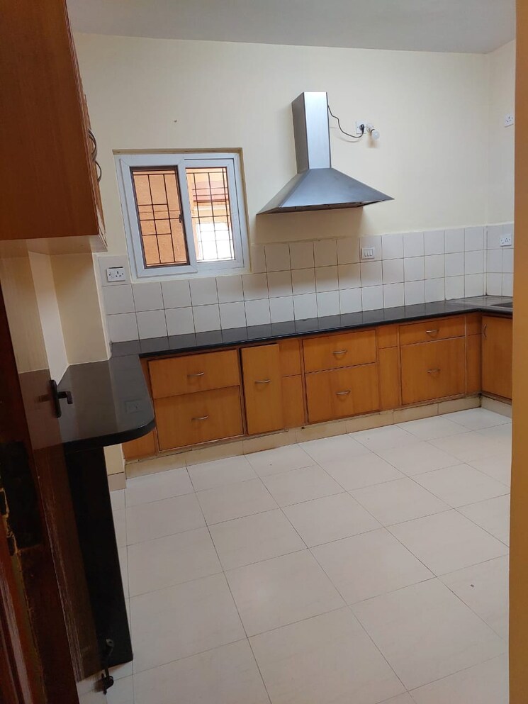 Kitchen, hm-world-city 3 Bedroom 2029 Sq.Ft. Apartment In Jp Nagar Bangalore 9046676