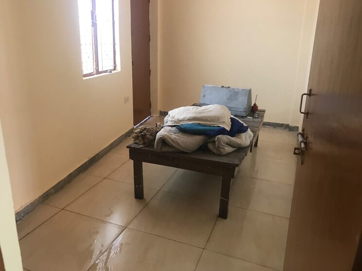 Bathroom, kishangarh 1 Bedroom 550 Sq.Ft. Builder Floor In Kishangarh Delhi 9046714