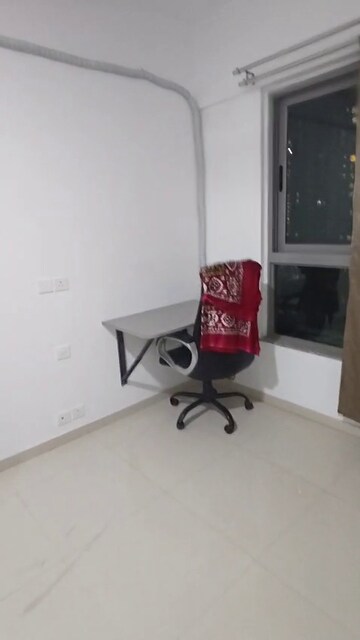 Furnished Amenities in 2 BHK Apartment at Kalpataru Immensa, Kolshet Road – for Rent