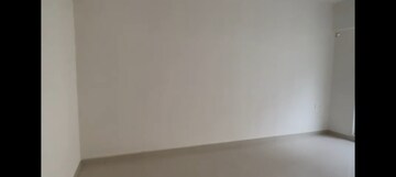 Room in 3 BHK Apartment at Raghav Amara, Kurla – for Rent