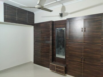 Room in 3 BHK Independent House at Sector 46 – for Rent