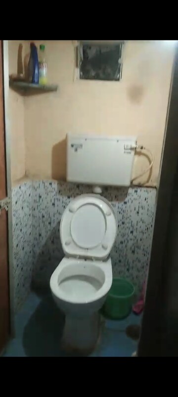 Bathroom in 1 BHK Villa at Kurla Kamgar Tower 1, Kurla East – for Rent