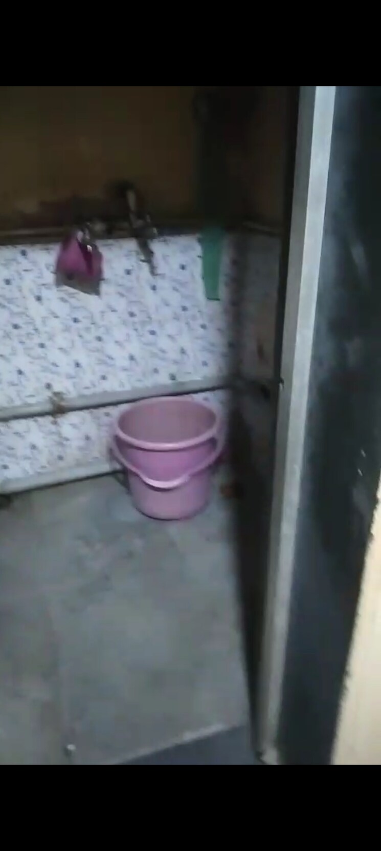 Bathroom, kurla-kamgar-tower-1 1 Bedroom 450 Sq.Ft. Villa In Kurla East Mumbai 9046782