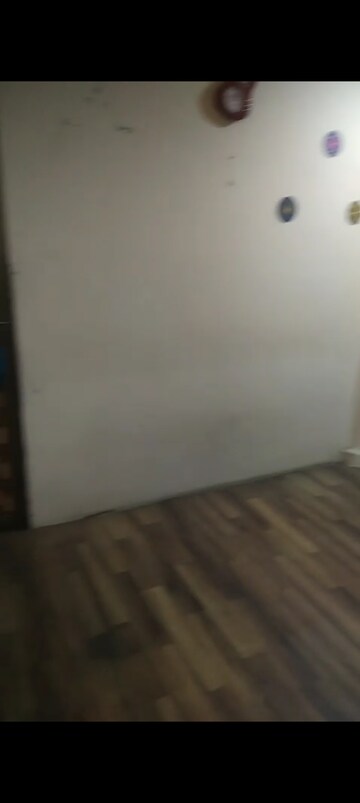 Room in 1 BHK Villa at Kurla Kamgar Tower 1, Kurla East – for Rent