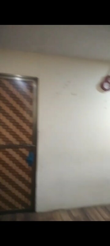 Room in 1 BHK Villa at Kurla Kamgar Tower 1, Kurla East – for Rent