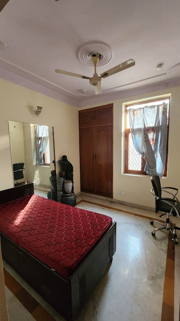 Bedroom in 3.5 BHK Independent House at Sector 44 – for Rent