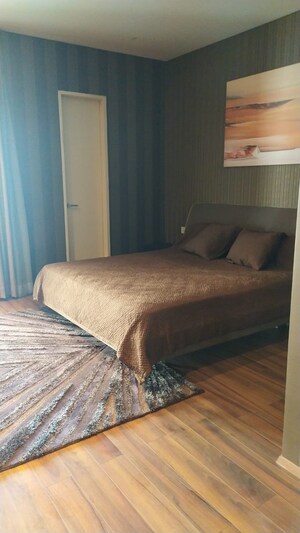 Bedroom in 5 BHK Apartment at Panchshil One North, Magarpatta City – for Sale