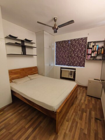 2 BHK Apartment For Rent in The Retreat Gurgaon, Sector 41