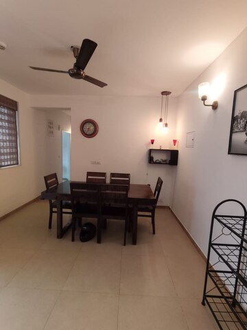 Team Area in 2 BHK Apartment at The Retreat Gurgaon, Sector 41 – for Rent
