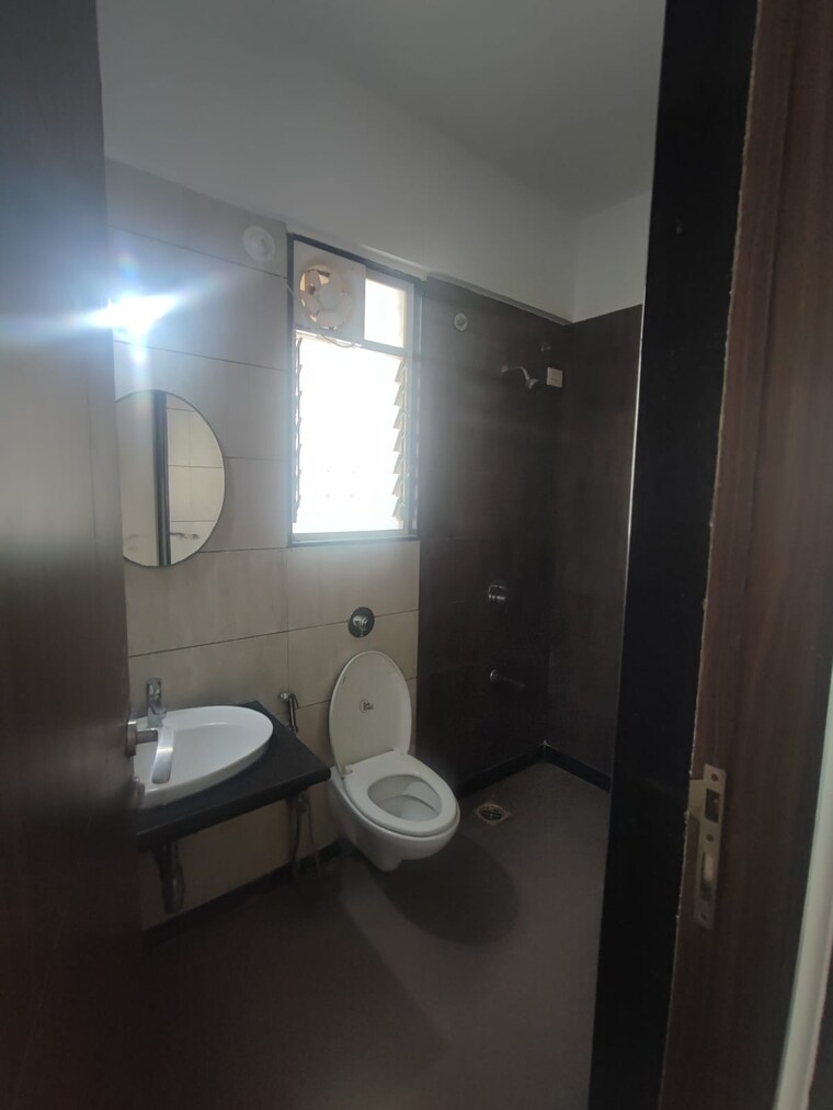 Bathroom, fortune-associates-aristolia 2 Bedroom 1085 Sq.Ft. Apartment In Hadapsar Pune 9046821
