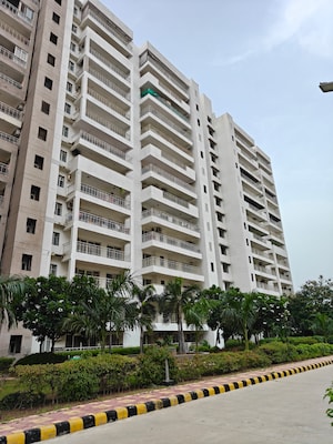 3.5 BHK Apartment For Sale in Unitech Ivory Towers, Sector 40