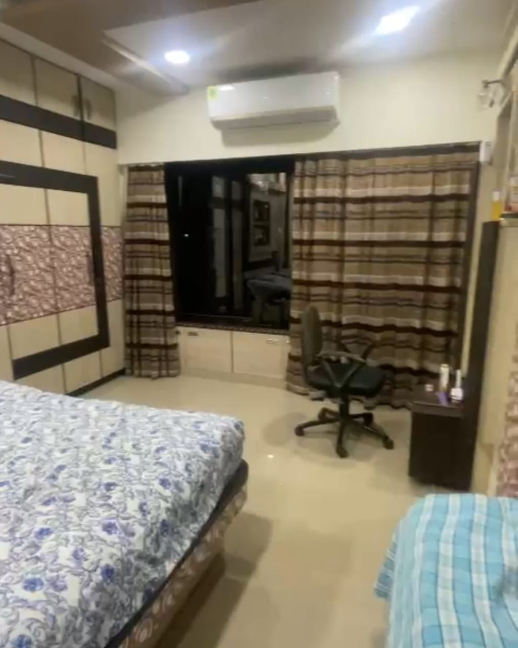 2 BHK + Pooja Room 1050 Sq.Ft. Apartment in Cosmos Heritage