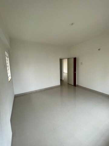 Room in 3 BHK Apartment at Kumar Palmgrove, Kondhwa – for Sale