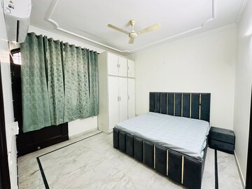 Bedroom in 2 BHK Builder Floor at Sector 46 – for Rent