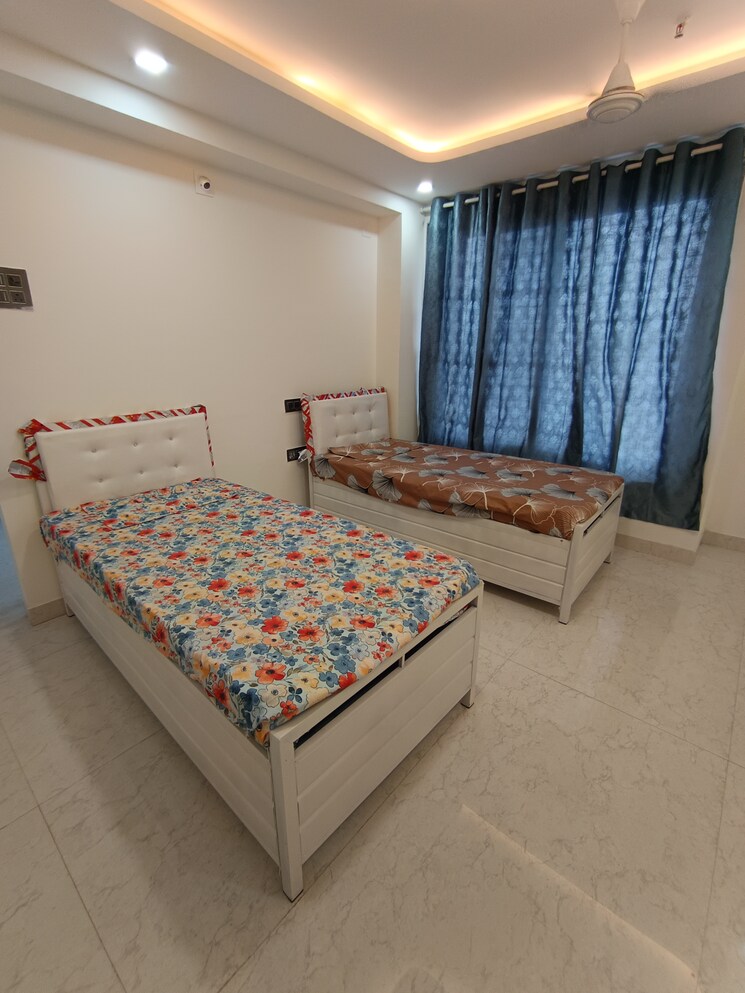 Bedroom, powai Pg For Boys & Girls In Powai 9046891