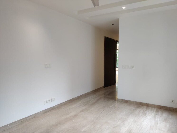 Room, anand niketan 4 Bedroom 400 Sq.Yd. Builder Floor In Anand Niketan Delhi 9046884