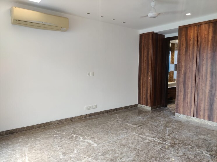 Room, anand niketan 4 Bedroom 400 Sq.Yd. Builder Floor In Anand Niketan Delhi 9046884