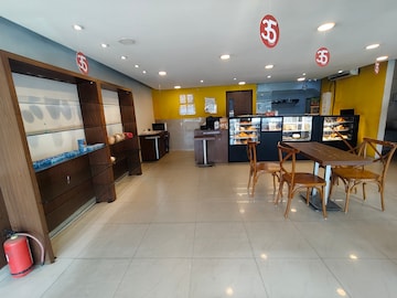 Parking in  Showroom at Kodambakkam – for Rent