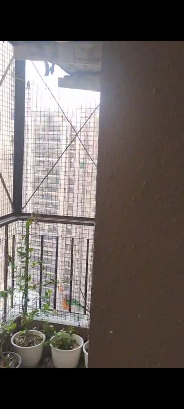2 BHK Apartment For Rent in Land Craft Golf Links Apartment Phase 1, Pandav Nagar