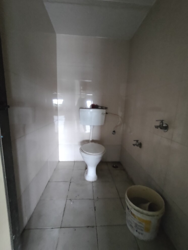 Bathroom, gami-industrial-park Commercial Shop 465 Sq.Ft. In Pawne Navi Mumbai 9046900